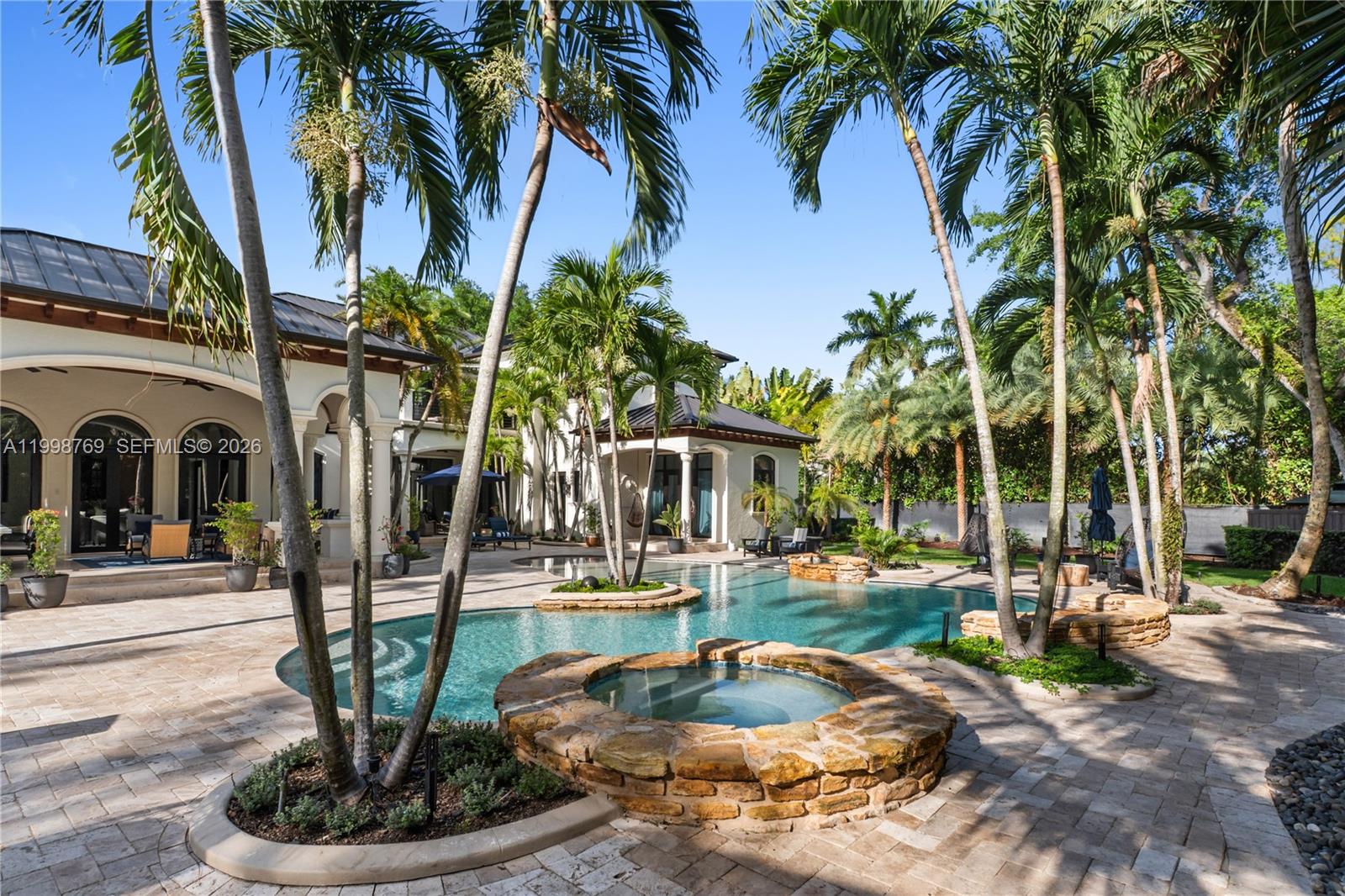 6350 SW 107th St, Pinecrest FL 33156