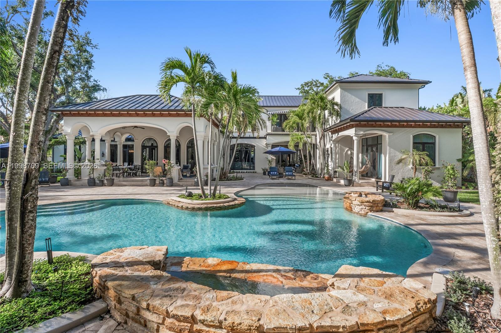 6350 SW 107th St, Pinecrest FL 33156