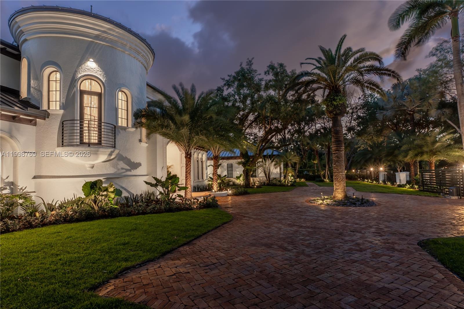 6350 SW 107th St, Pinecrest FL 33156