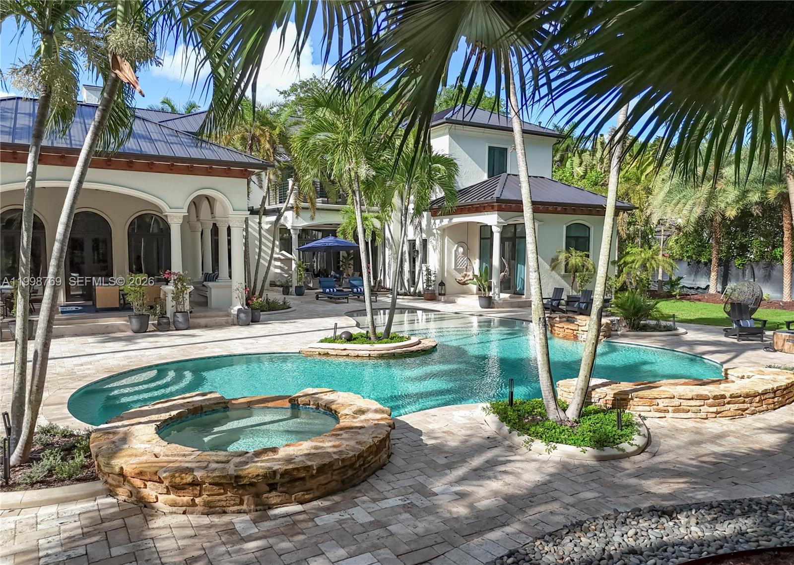6350 SW 107th St, Pinecrest FL 33156