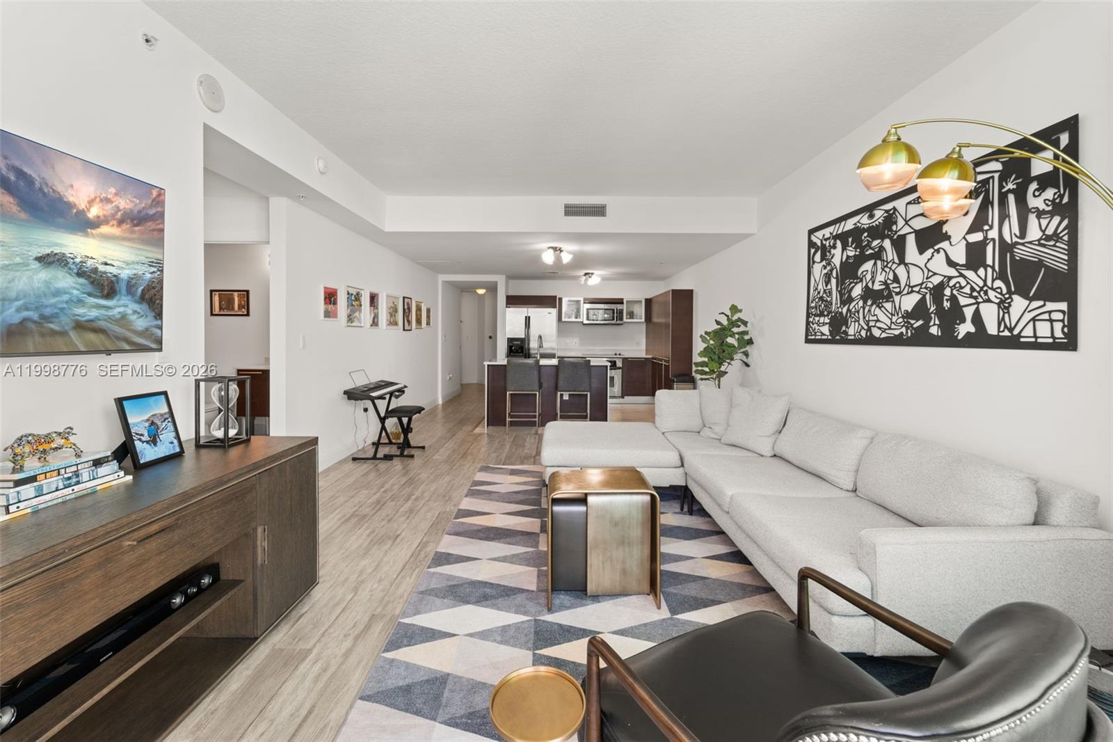 1900 N Bayshore Dr #2106, Miami FL 33132