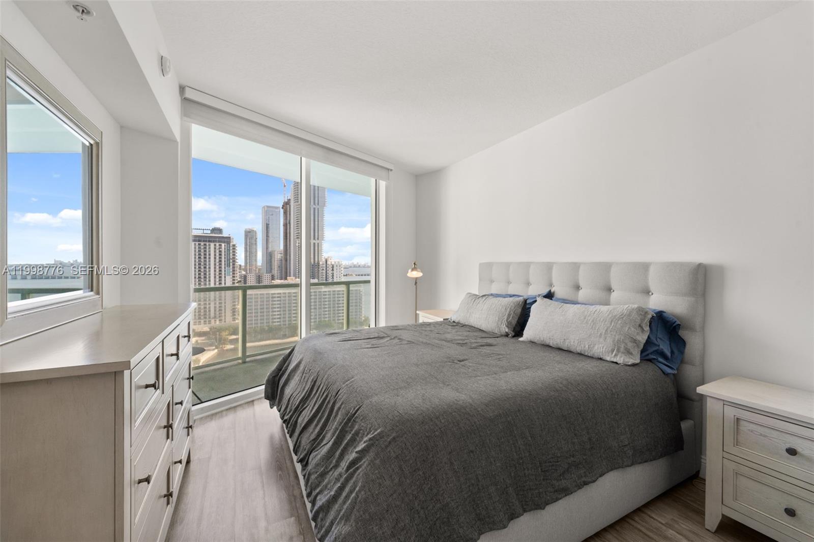 1900 N Bayshore Dr #2106, Miami FL 33132