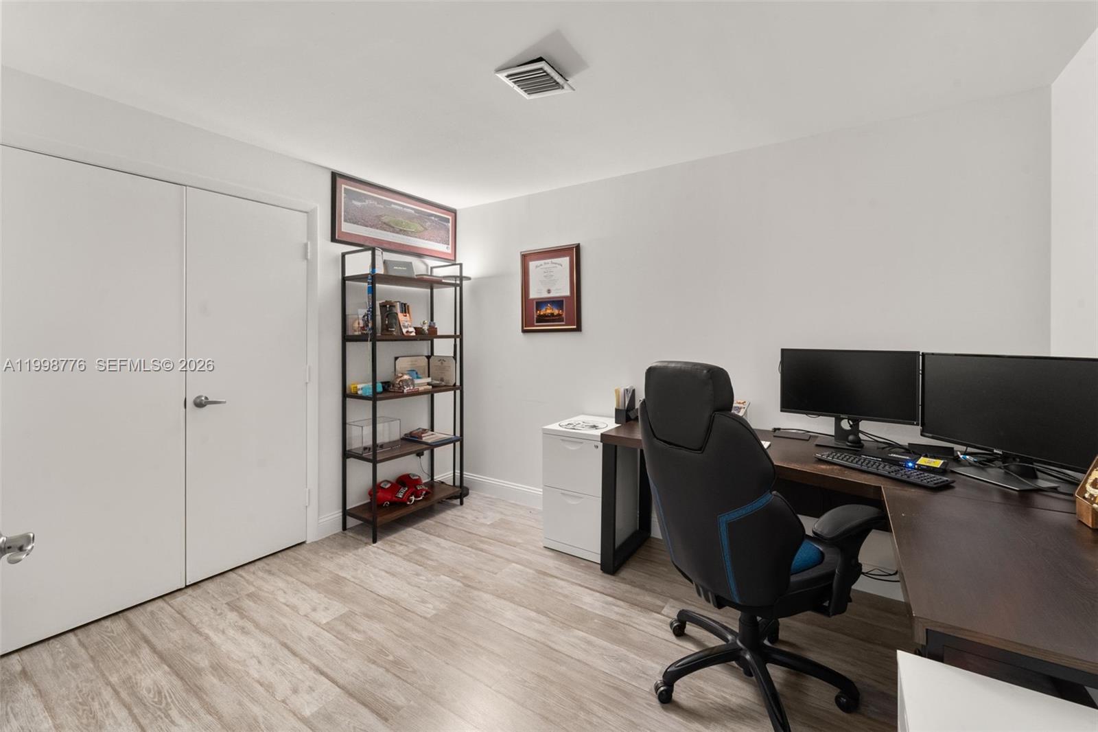 1900 N Bayshore Dr #2106, Miami FL 33132