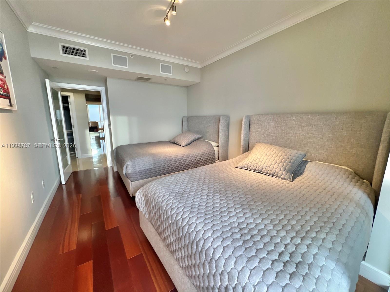 17875 Collins Ave #4305, Sunny Isles Beach FL 33160