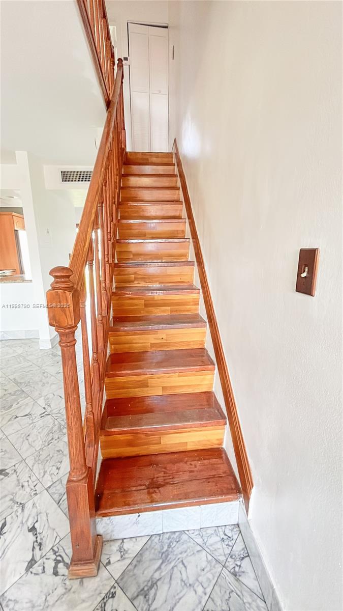 1283 W 51st Place #12, Hialeah FL 33012