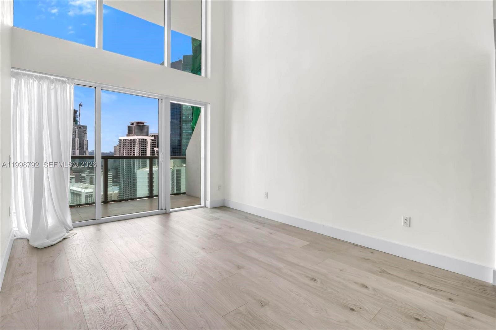 41 SE 5th St #1709, Miami FL 33131