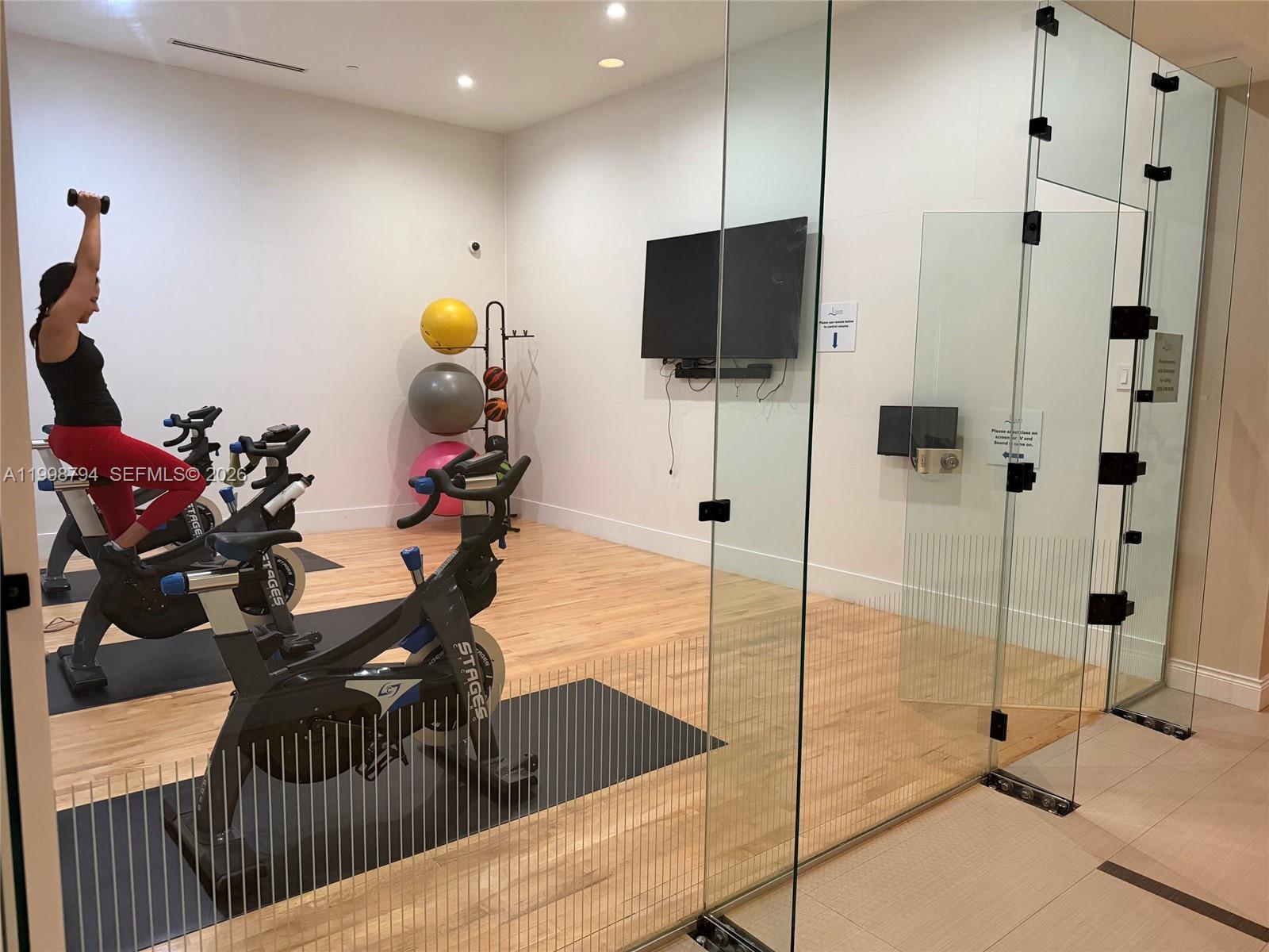 801 Brickell Key Blvd #3207, Miami FL 33131