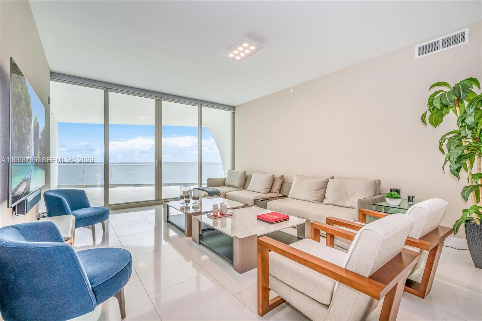 16901 Collins Ave #903, Sunny Isles Beach FL 33160