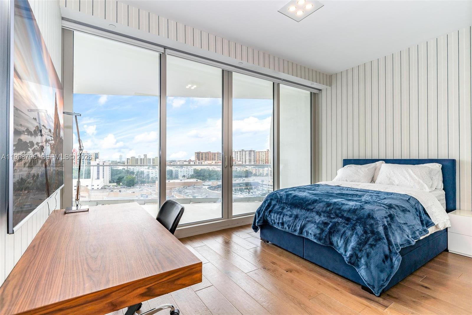 16901 Collins Ave #903, Sunny Isles Beach FL 33160