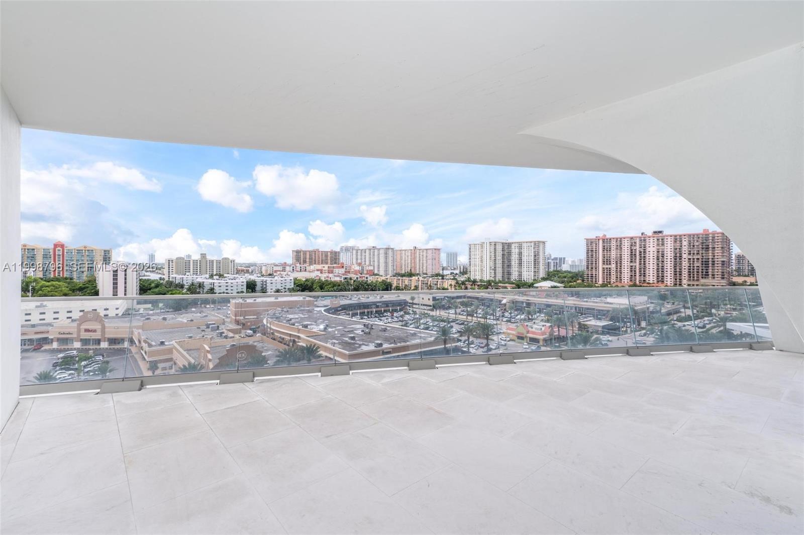 16901 Collins Ave #903, Sunny Isles Beach FL 33160