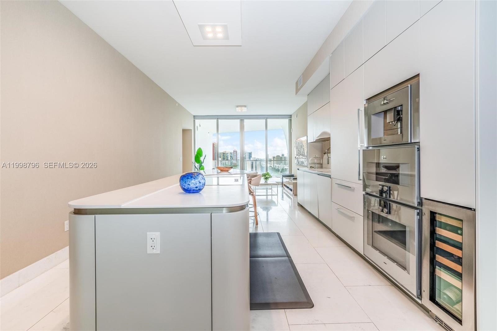 16901 Collins Ave #903, Sunny Isles Beach FL 33160