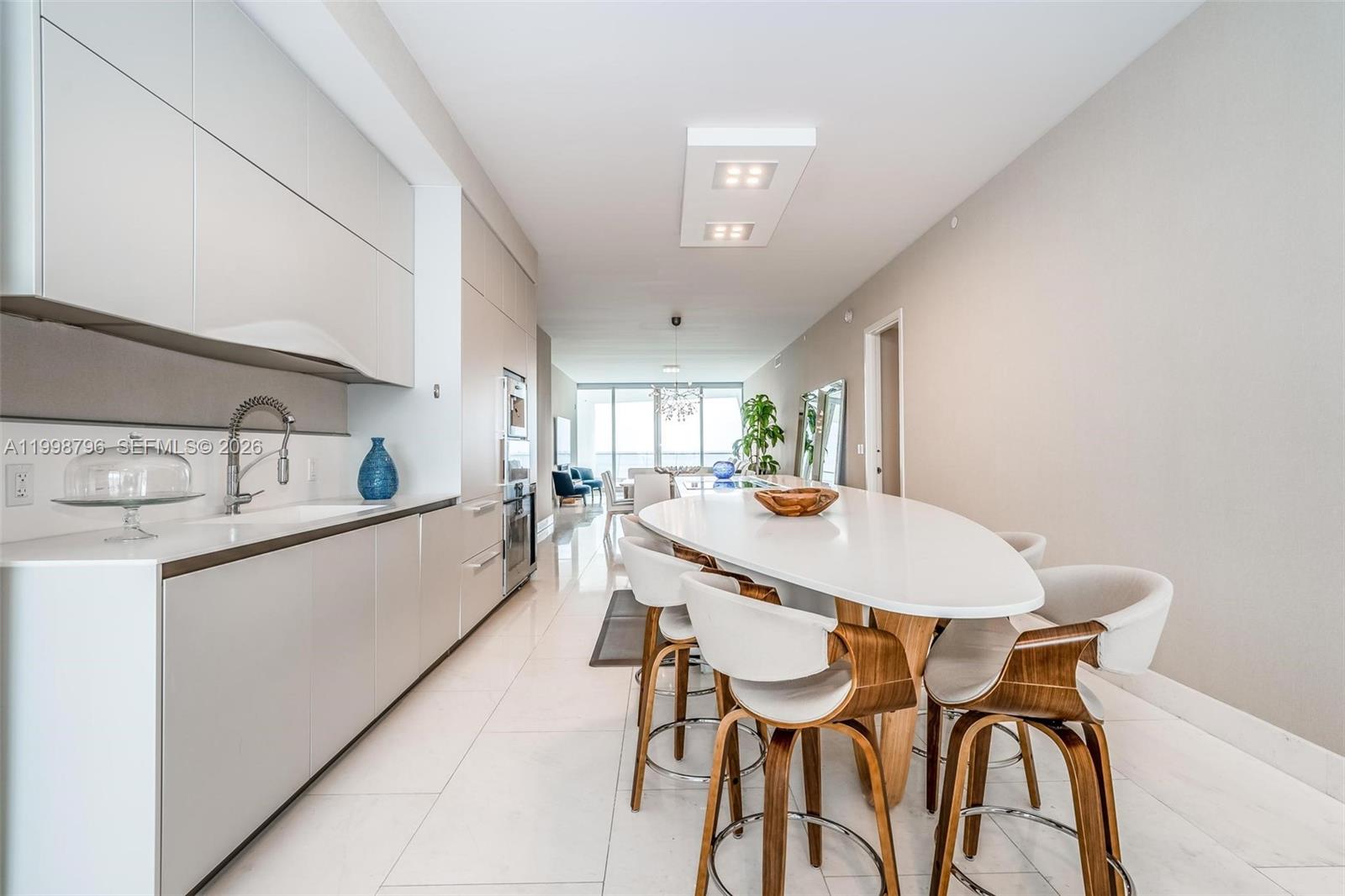 16901 Collins Ave #903, Sunny Isles Beach FL 33160