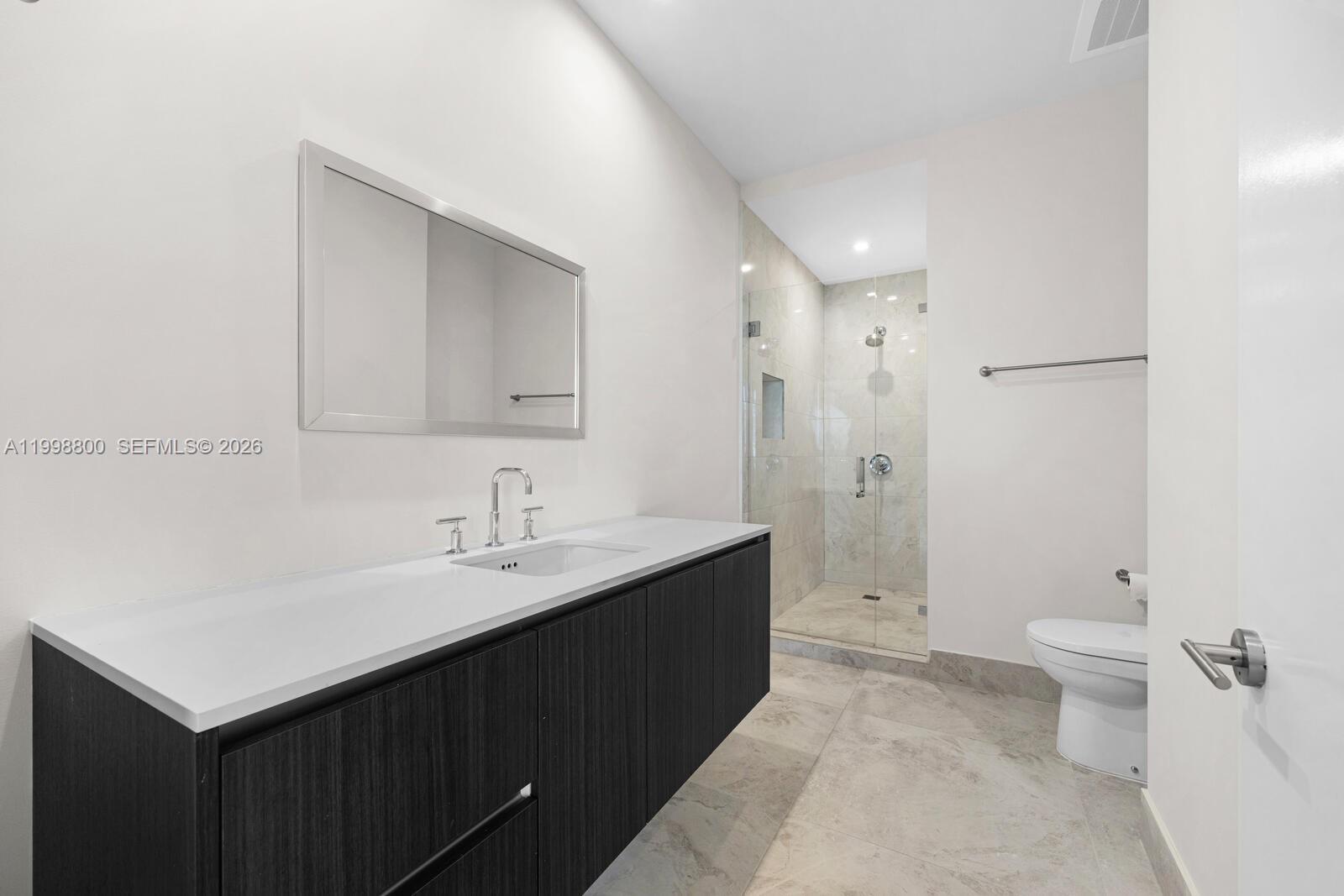 275 Giralda Ave #6E, Coral Gables FL 33134