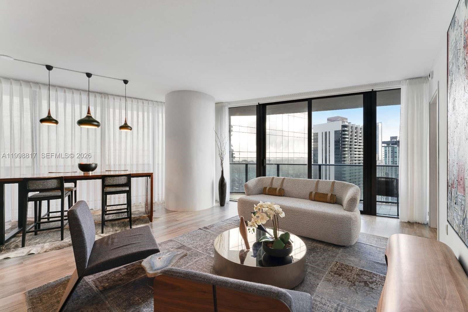 801 S Miami Ave #3804, Miami FL 33130