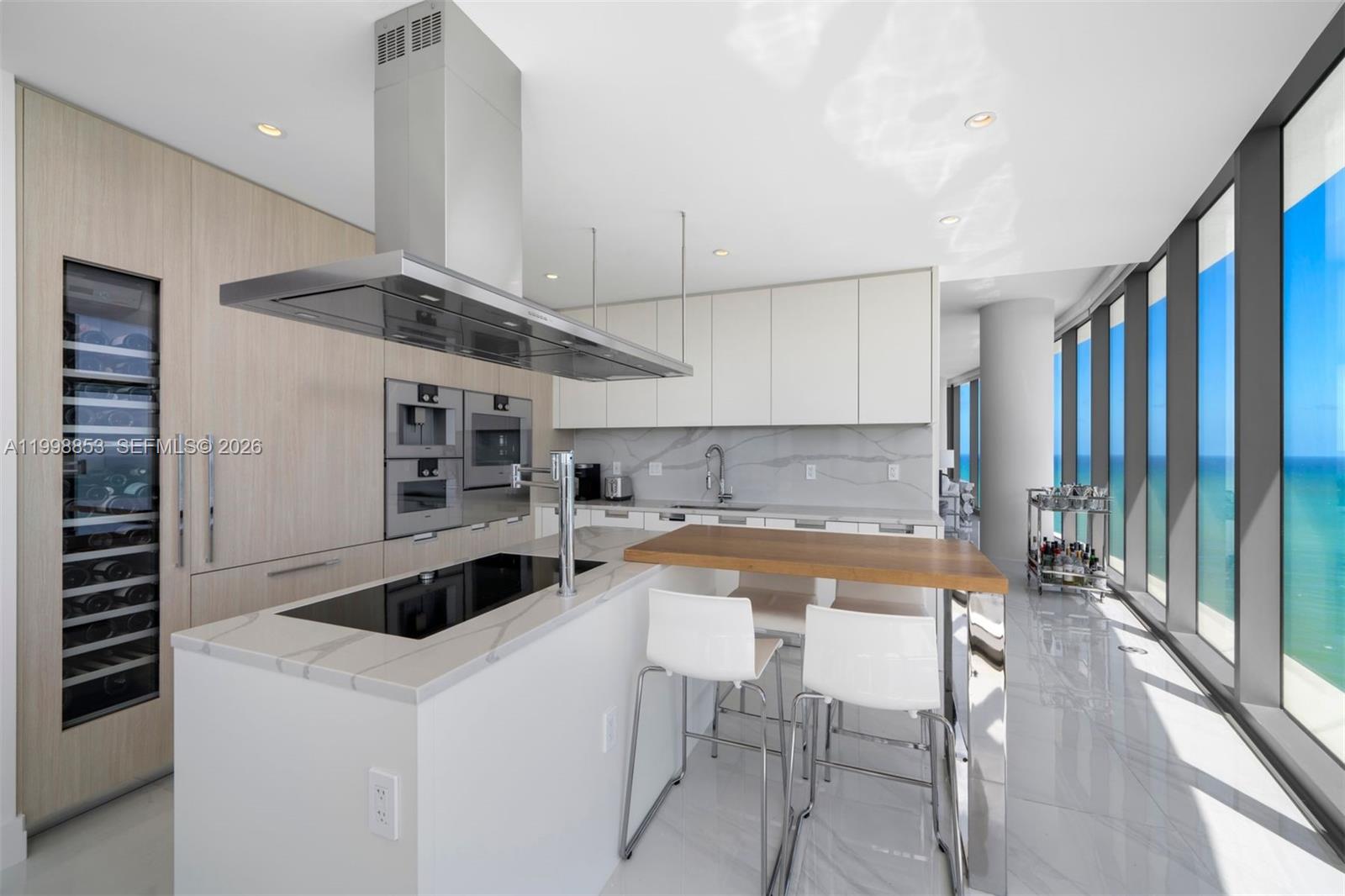 15701 Collins Ave #2005, Sunny Isles Beach FL 33160