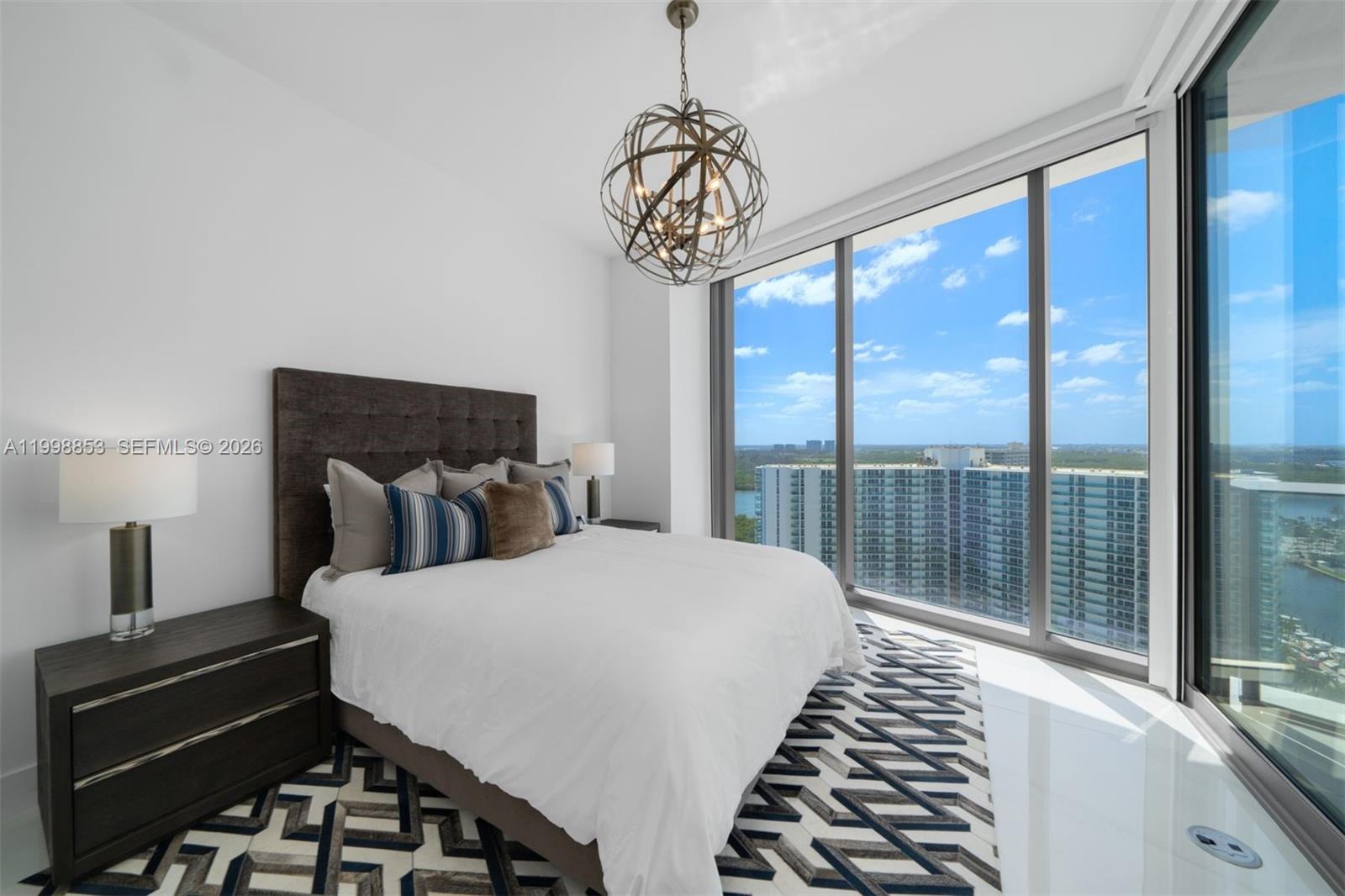 15701 Collins Ave #2005, Sunny Isles Beach FL 33160