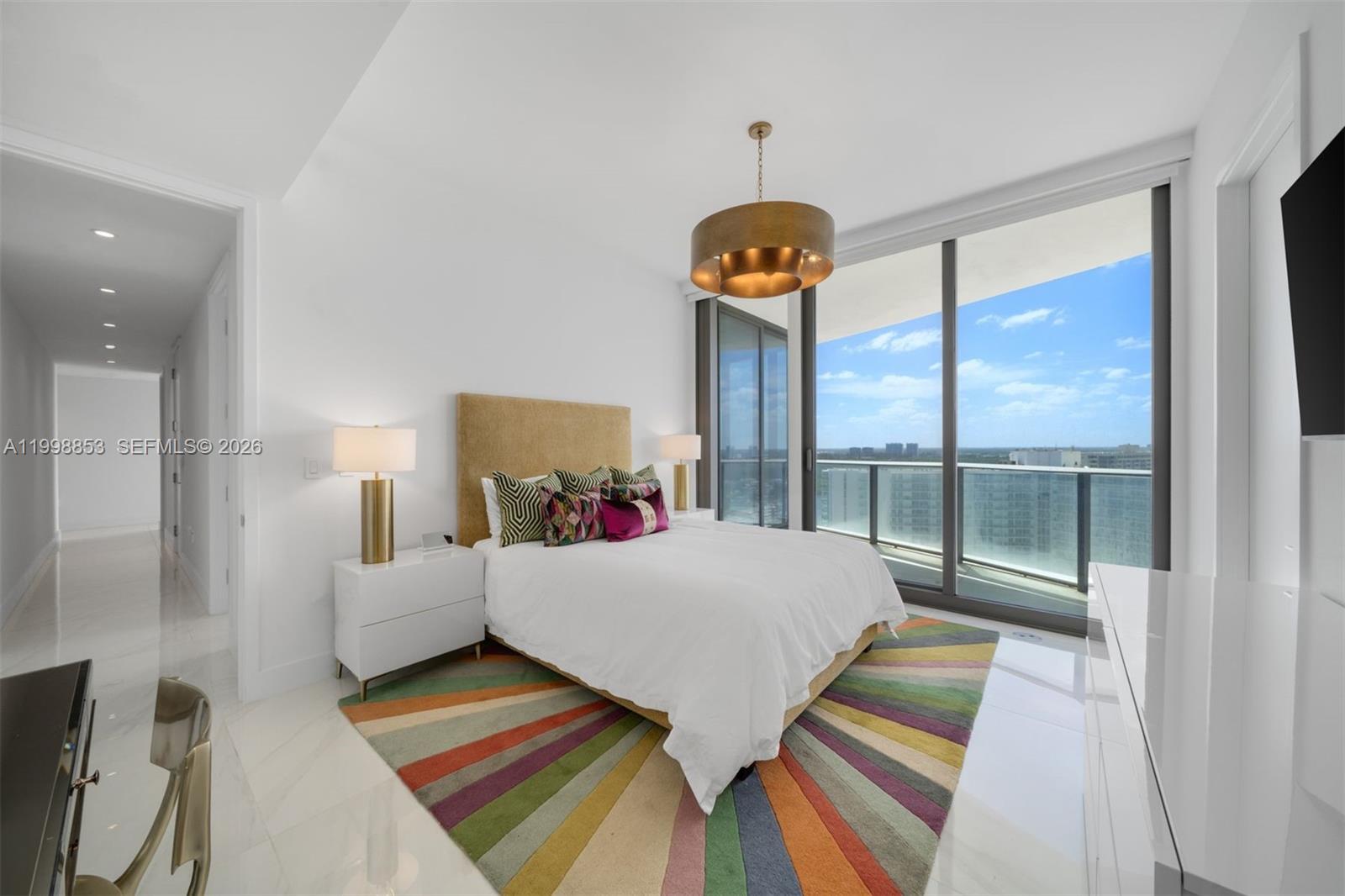15701 Collins Ave #2005, Sunny Isles Beach FL 33160