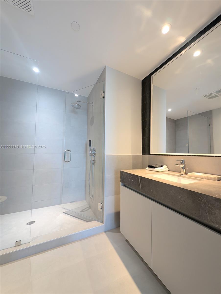 500 Alton Rd #3905, Miami Beach FL 33139