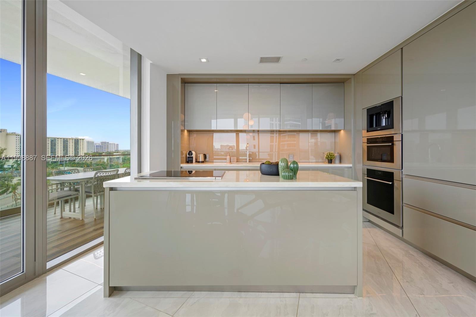 18975 Collins Ave #605, Sunny Isles Beach FL 33160