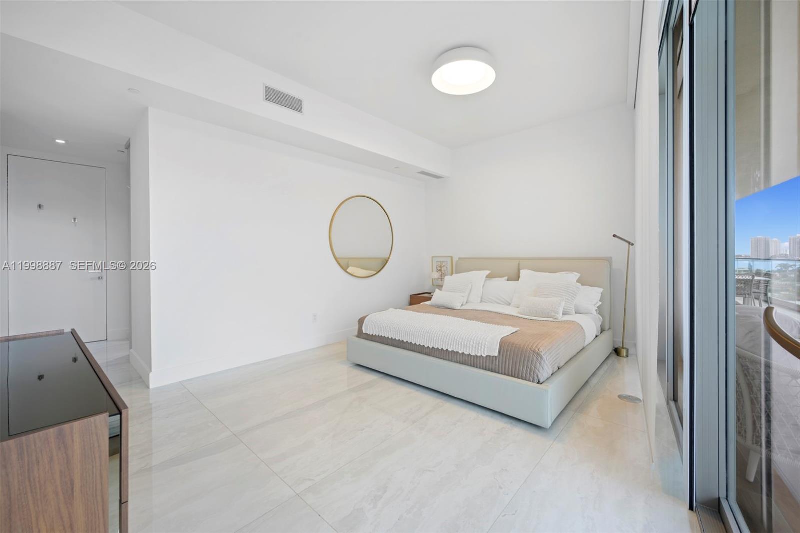 18975 Collins Ave #605, Sunny Isles Beach FL 33160