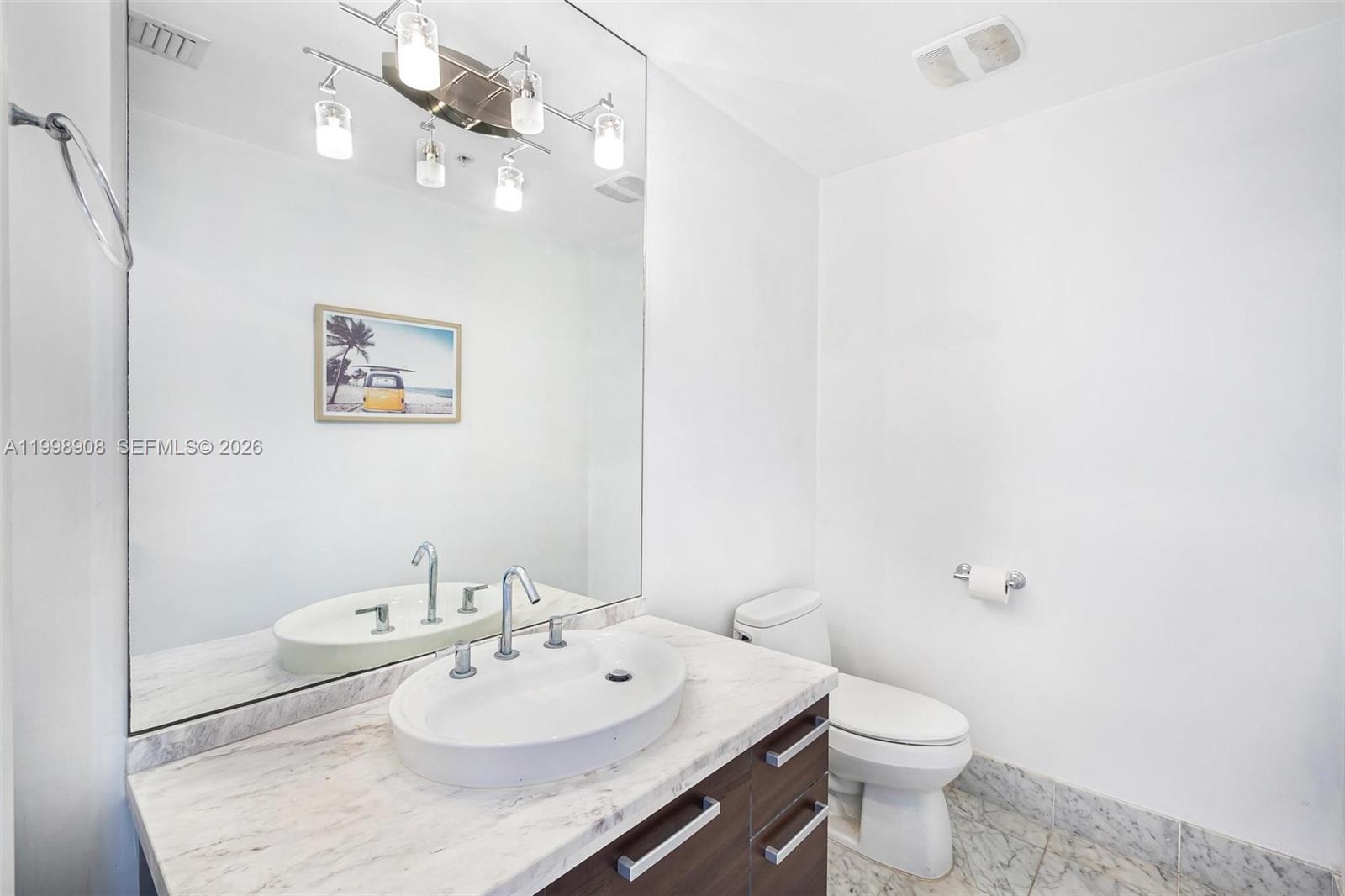 244 Biscayne Blvd #445, Miami FL 33132