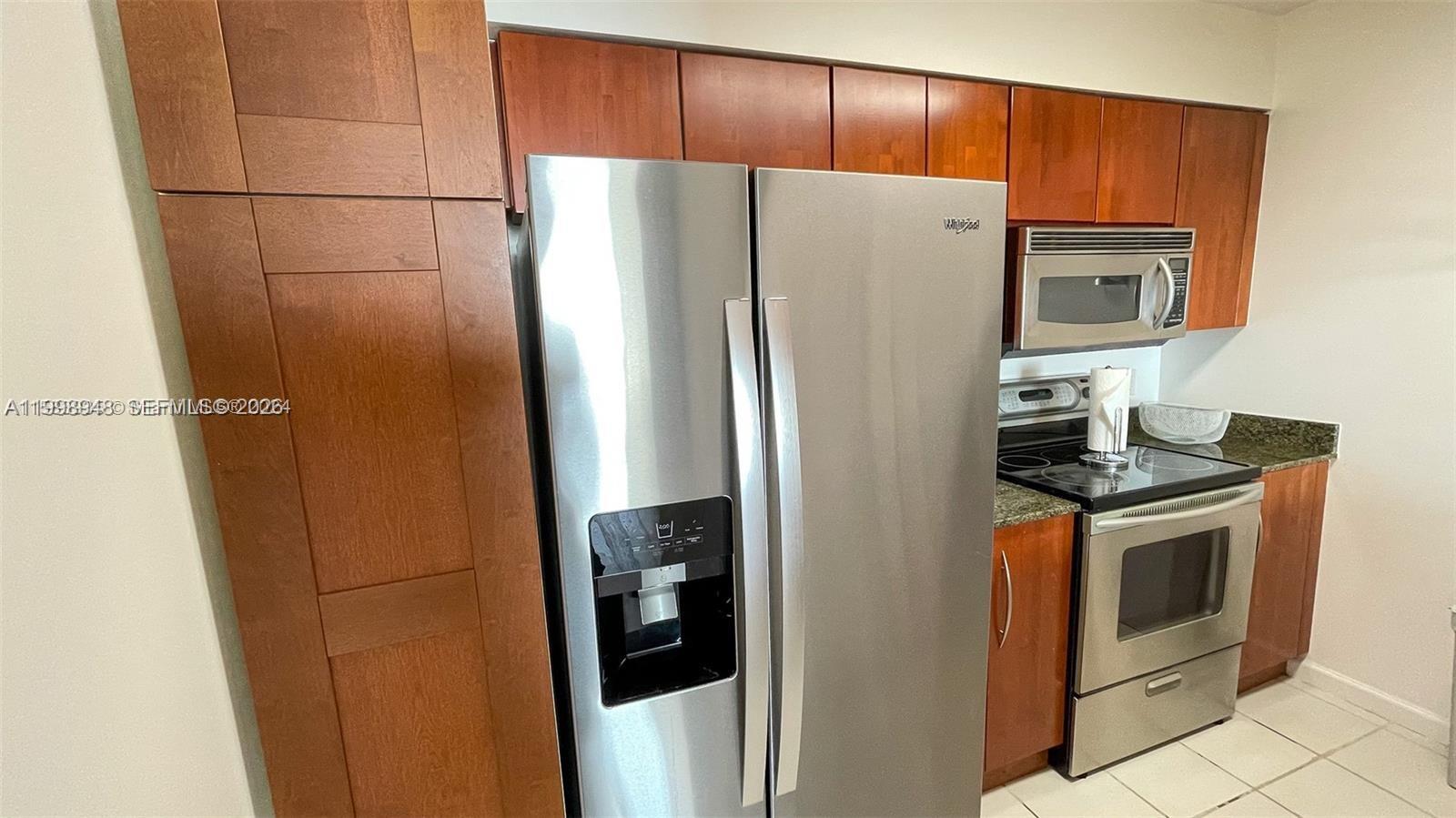 1200 Brickell Bay Dr #1702, Miami FL 33131