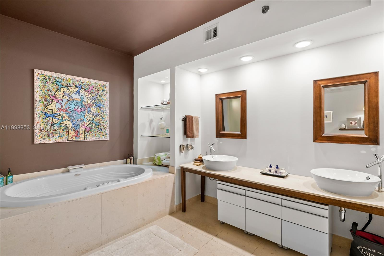 450 Alton Rd #704, Miami Beach FL 33139