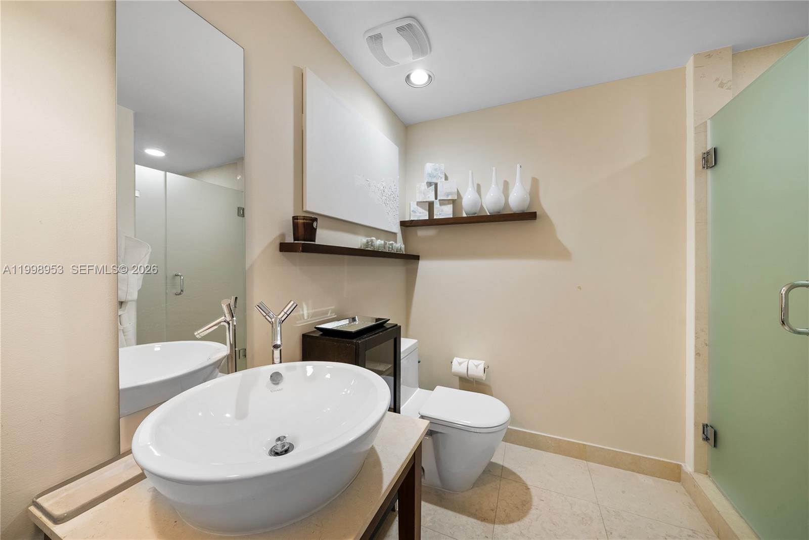 450 Alton Rd #704, Miami Beach FL 33139