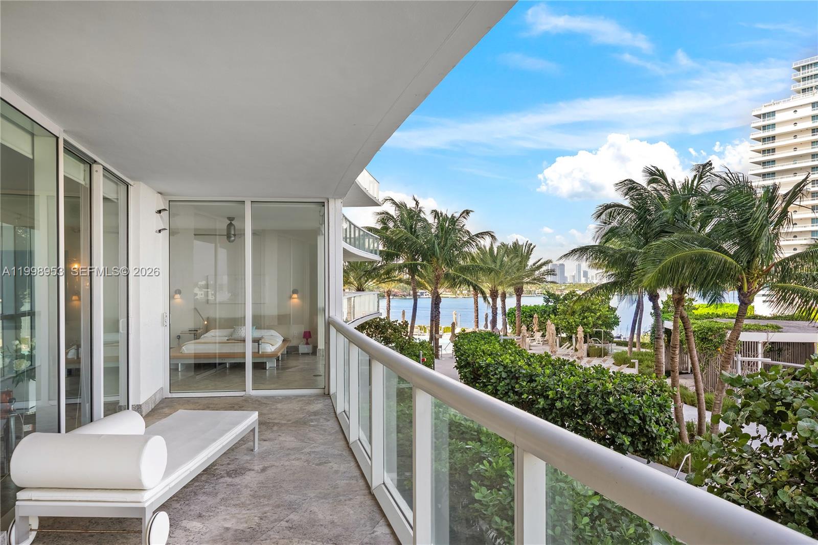 450 Alton Rd #704, Miami Beach FL 33139