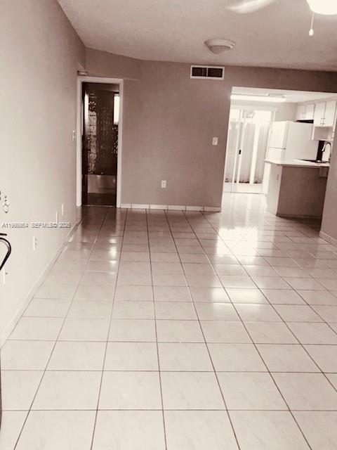 2212 W 74th St #101-28, Hialeah FL 33016