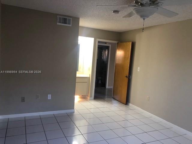 2212 W 74th St #101-28, Hialeah FL 33016
