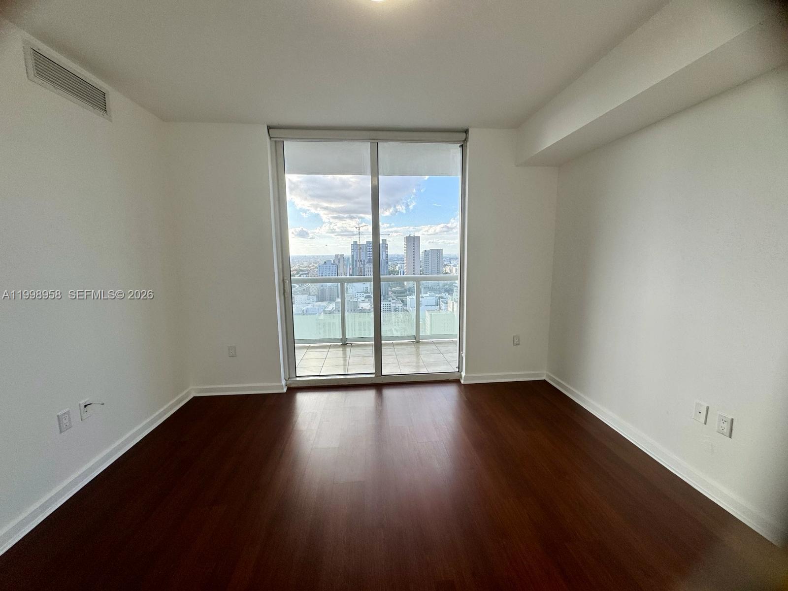 50 BISCAYNE Blvd #3807, Miami FL 33132