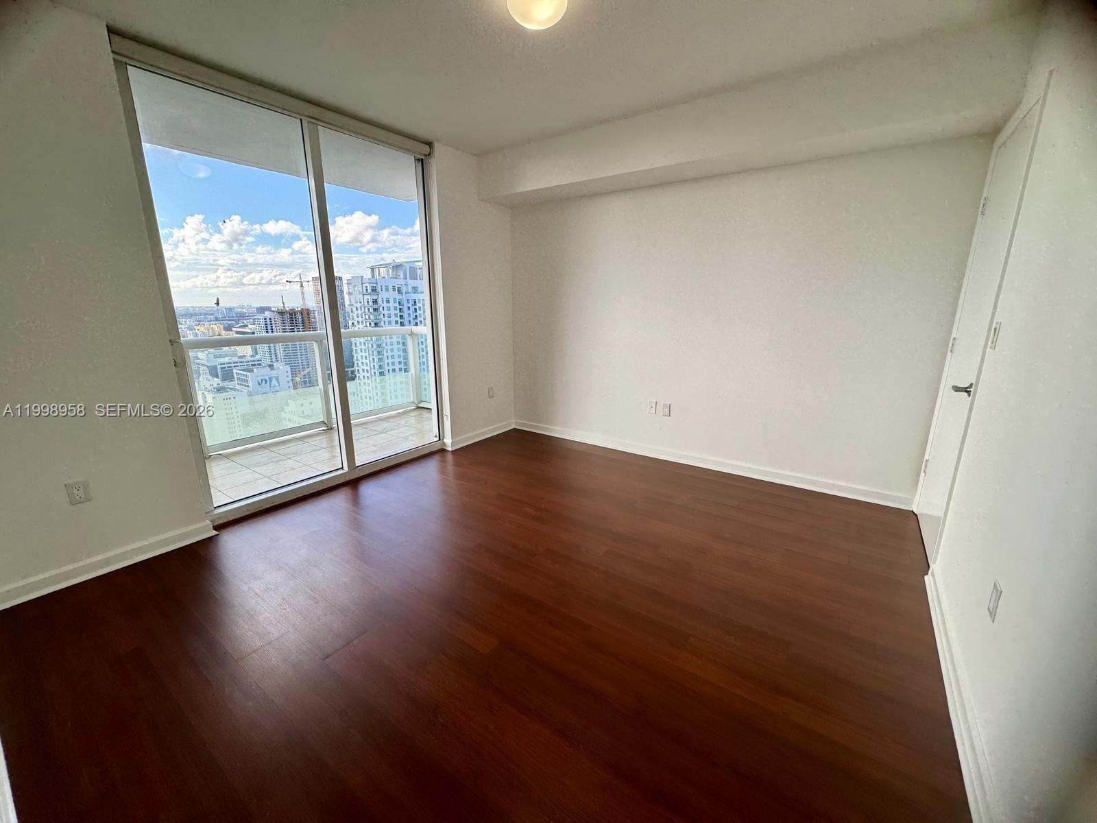 50 BISCAYNE Blvd #3807, Miami FL 33132