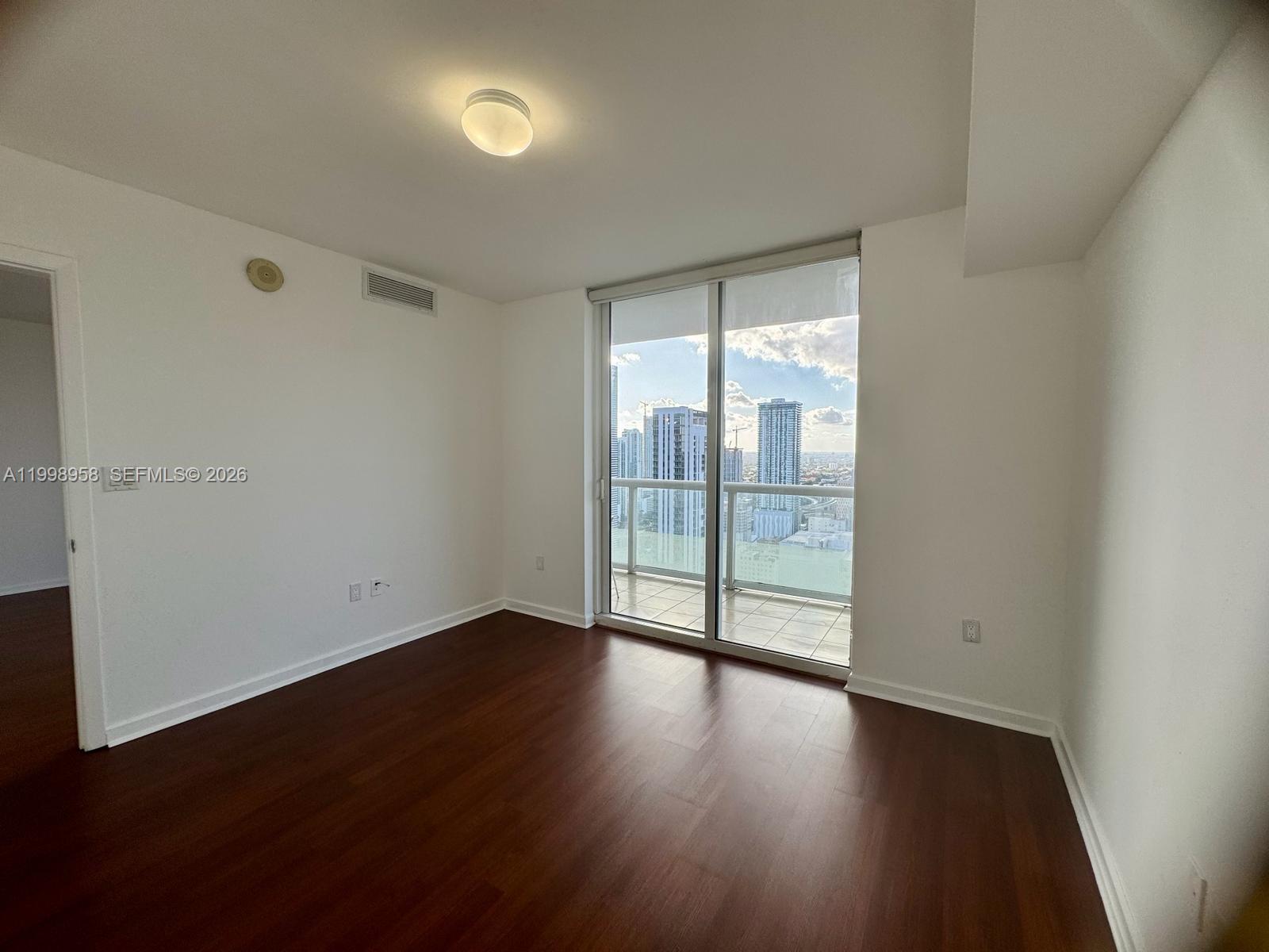 50 BISCAYNE Blvd #3807, Miami FL 33132