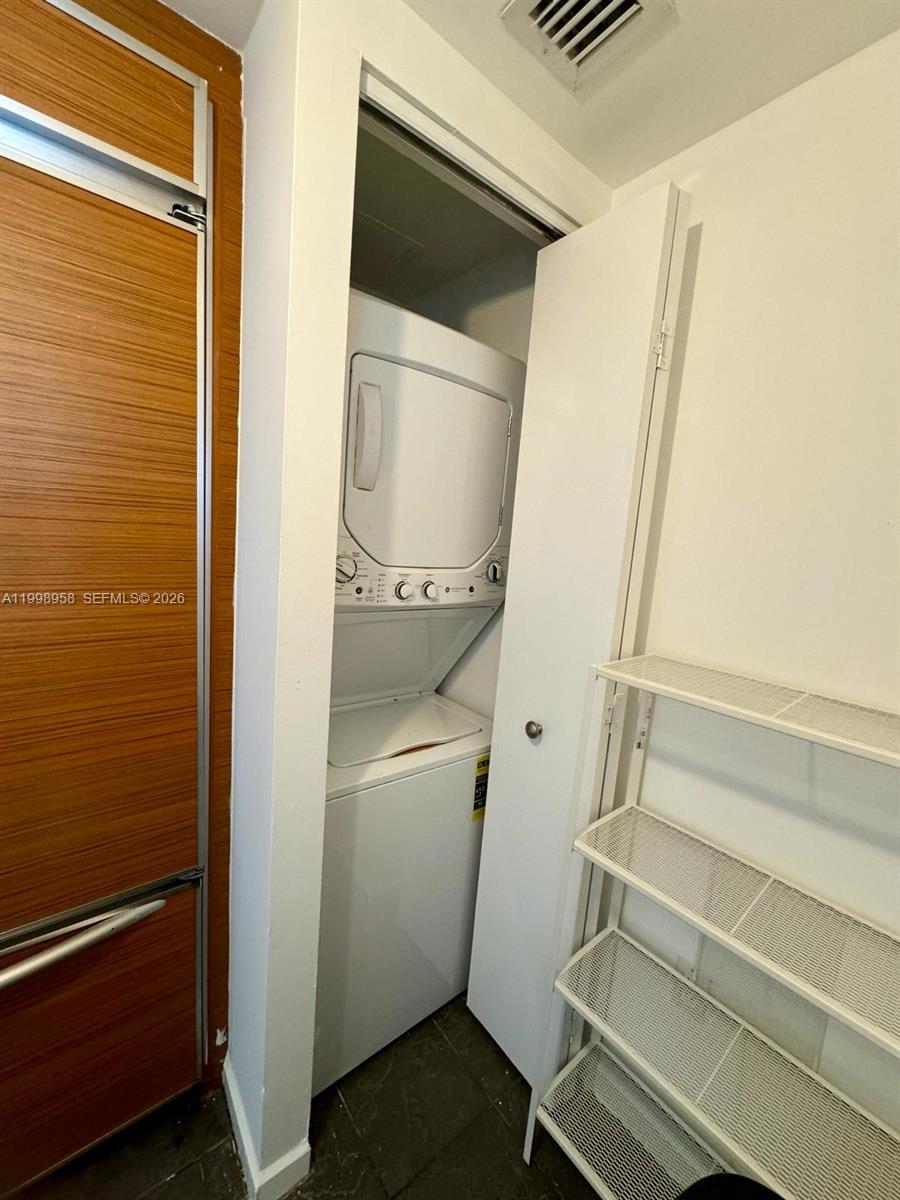 50 BISCAYNE Blvd #3807, Miami FL 33132