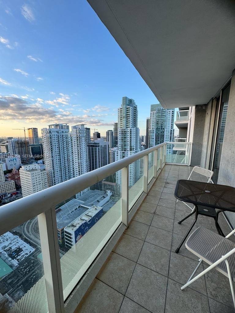50 BISCAYNE Blvd #3807, Miami FL 33132