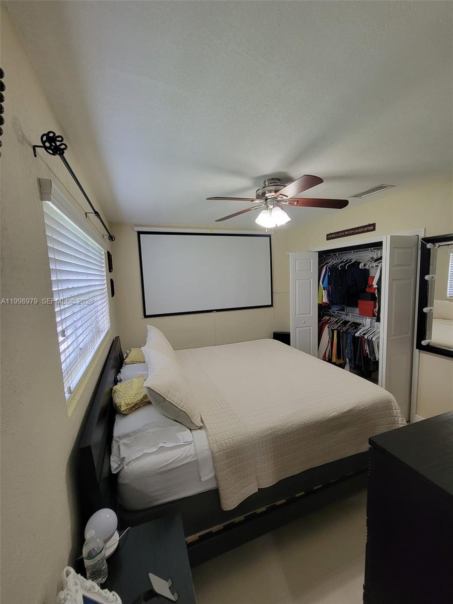 8245 SW 43rd St, Miami FL 33155