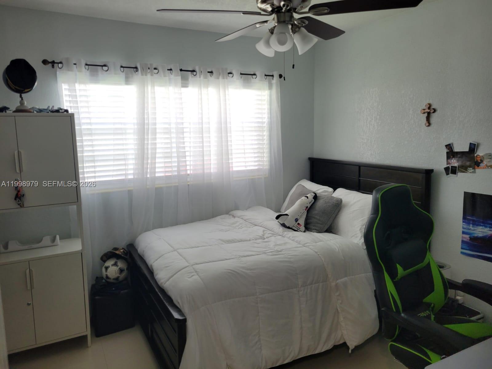 8245 SW 43rd St, Miami FL 33155