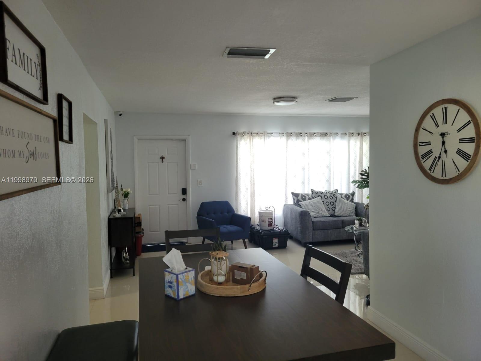8245 SW 43rd St, Miami FL 33155