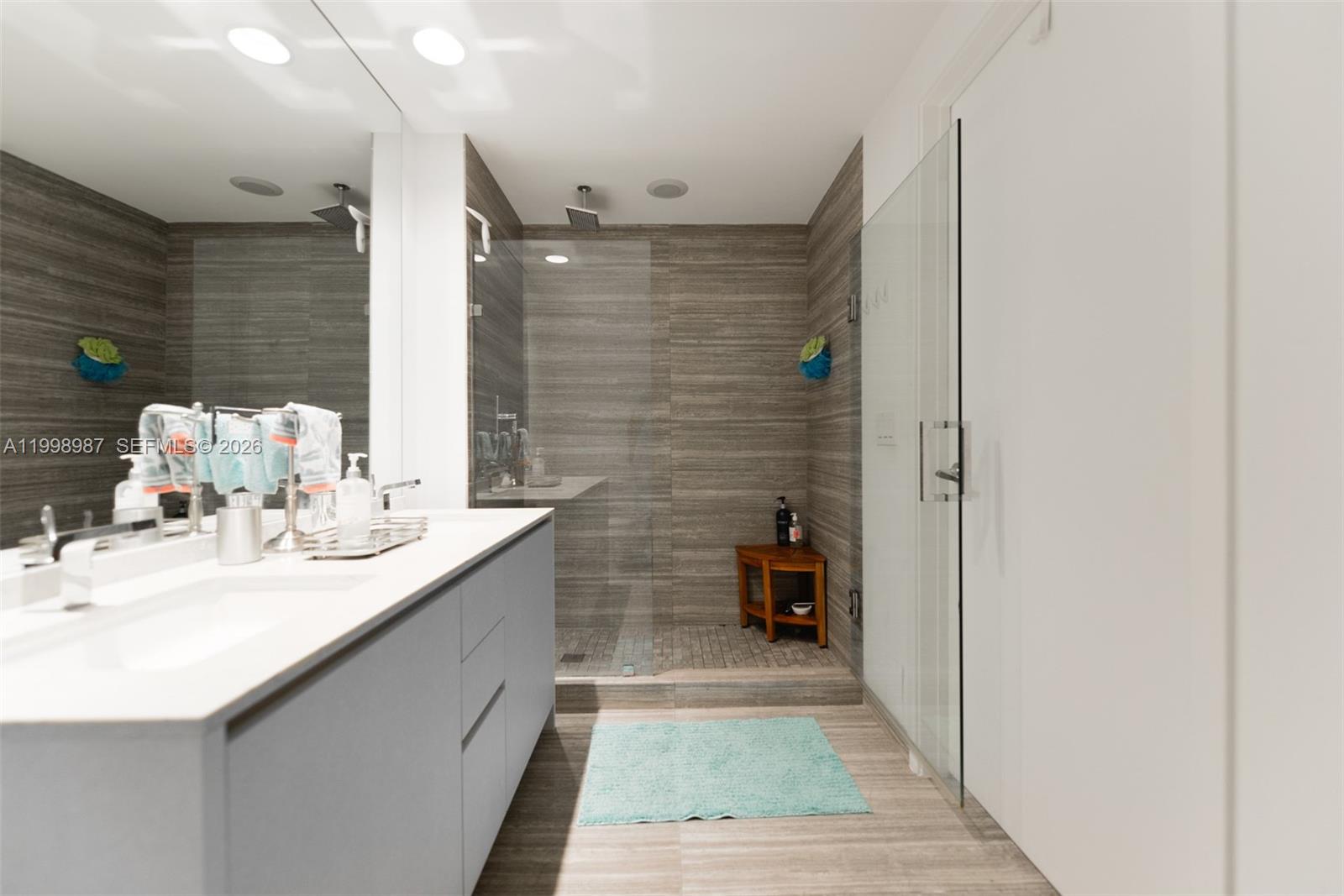 1010 Brickell Ave #2906, Miami FL 33131