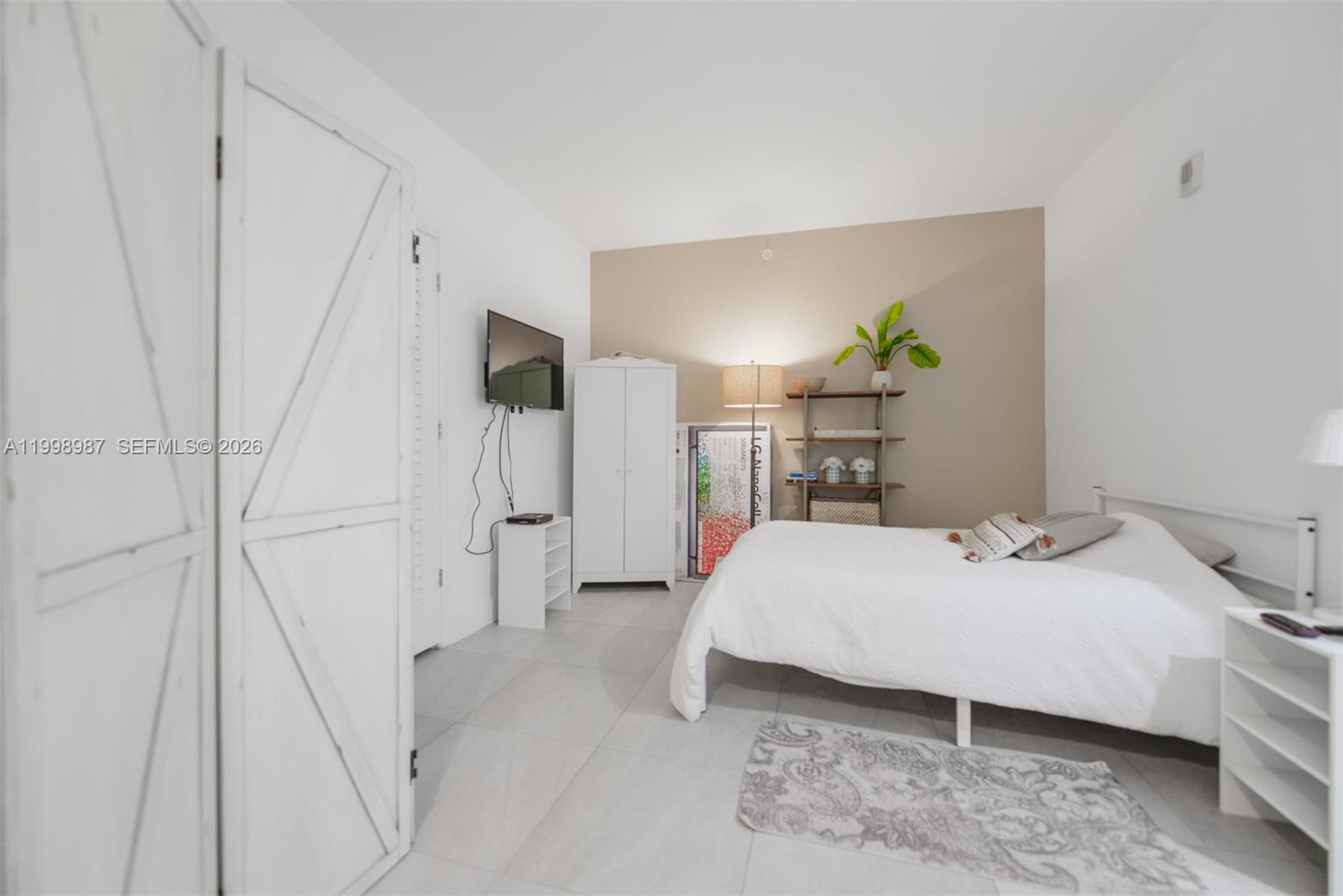 1010 Brickell Ave #2906, Miami FL 33131