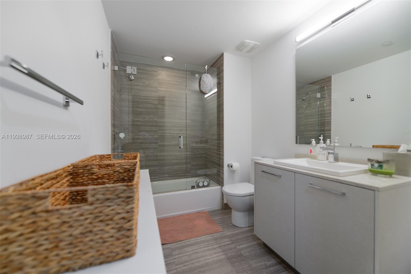 1010 Brickell Ave #2906, Miami FL 33131