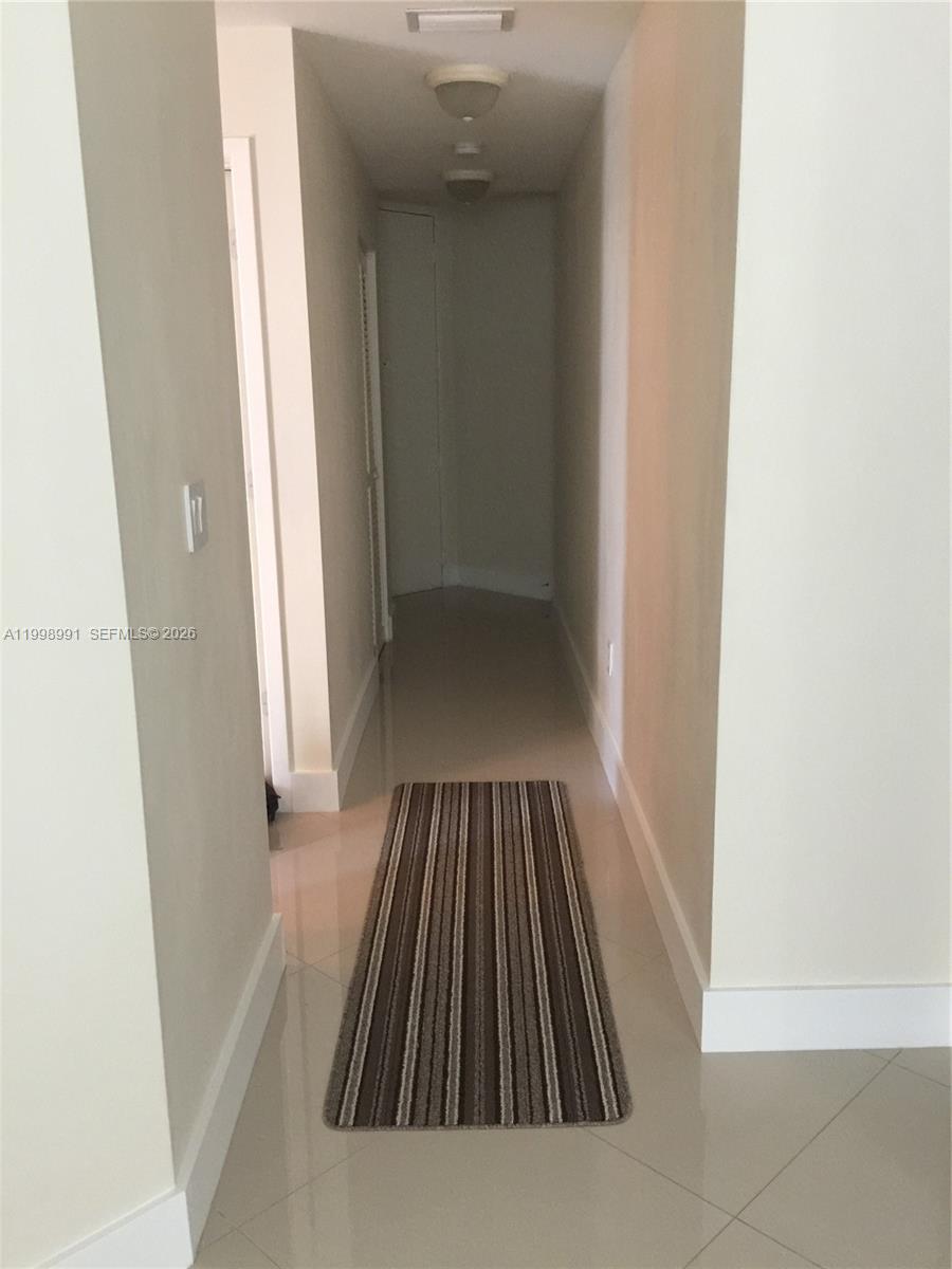 79 SW 12th St #1406-S, Miami FL 33130