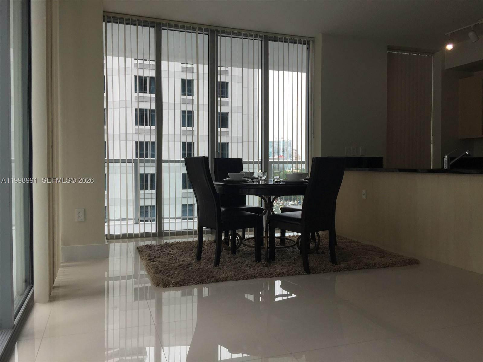 79 SW 12th St #1406-S, Miami FL 33130