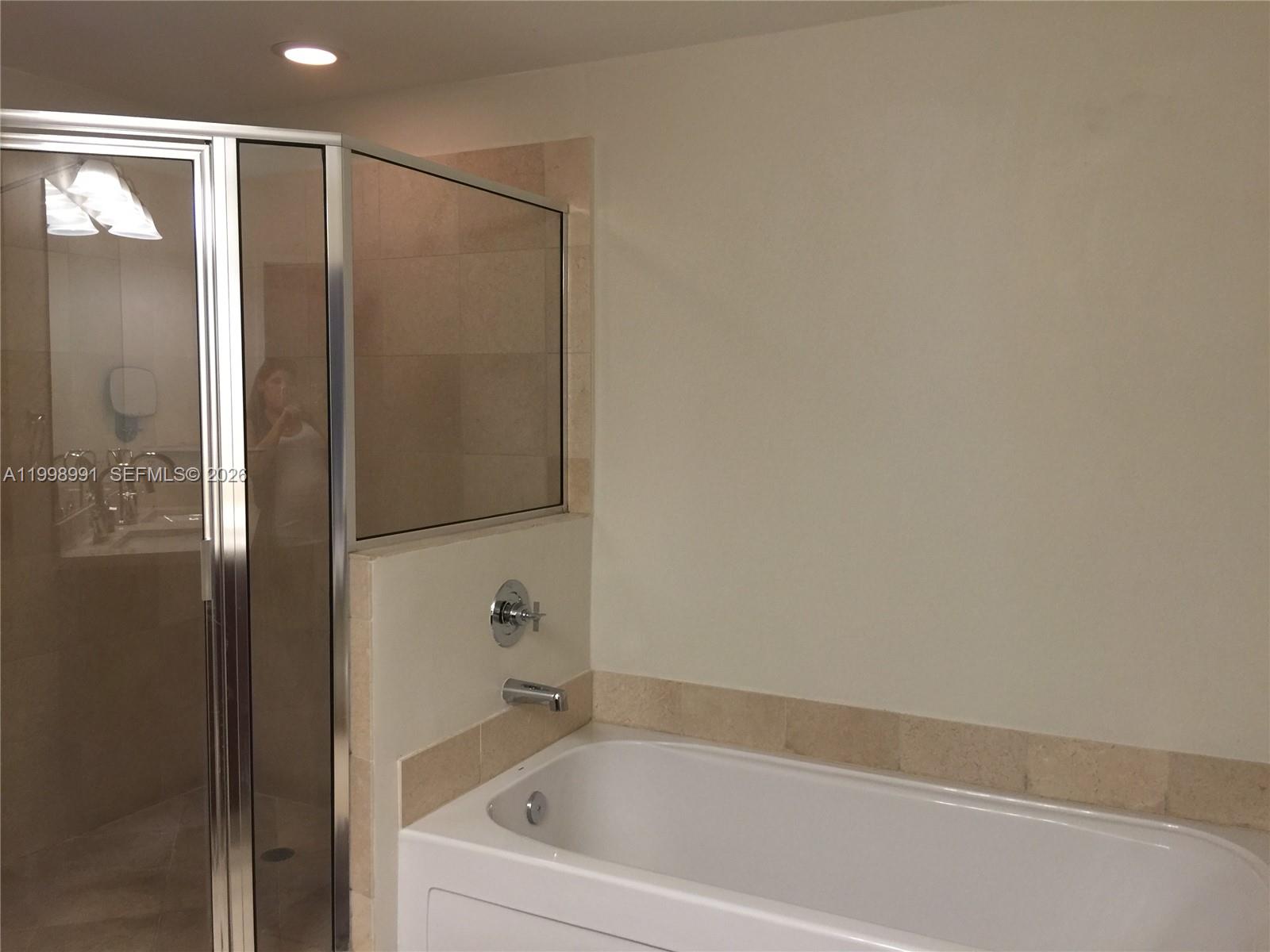 79 SW 12th St #1406-S, Miami FL 33130