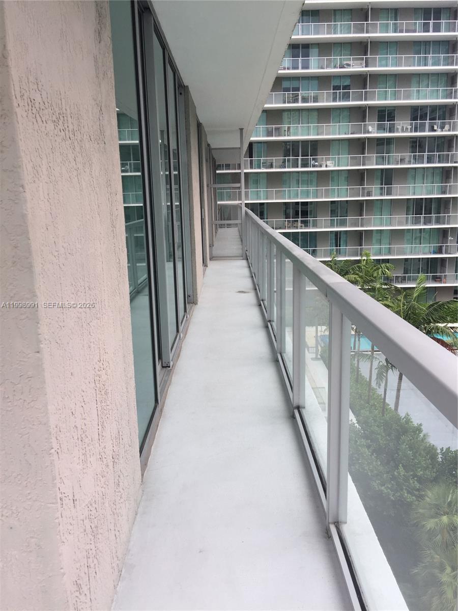 79 SW 12th St #1406-S, Miami FL 33130