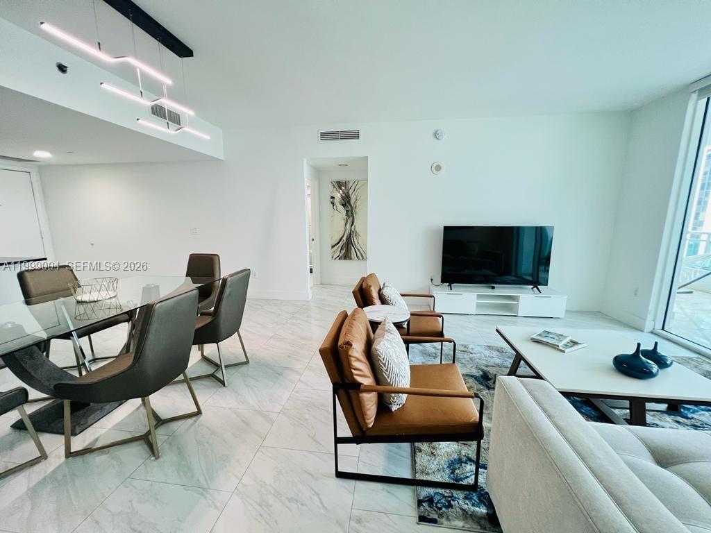 951 W Brickell Ave #607, Miami FL 33131