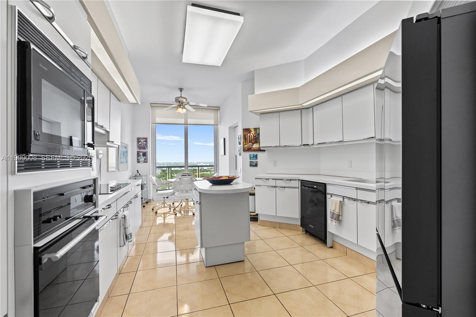3802 NE 207th St #2704, Aventura FL 33180