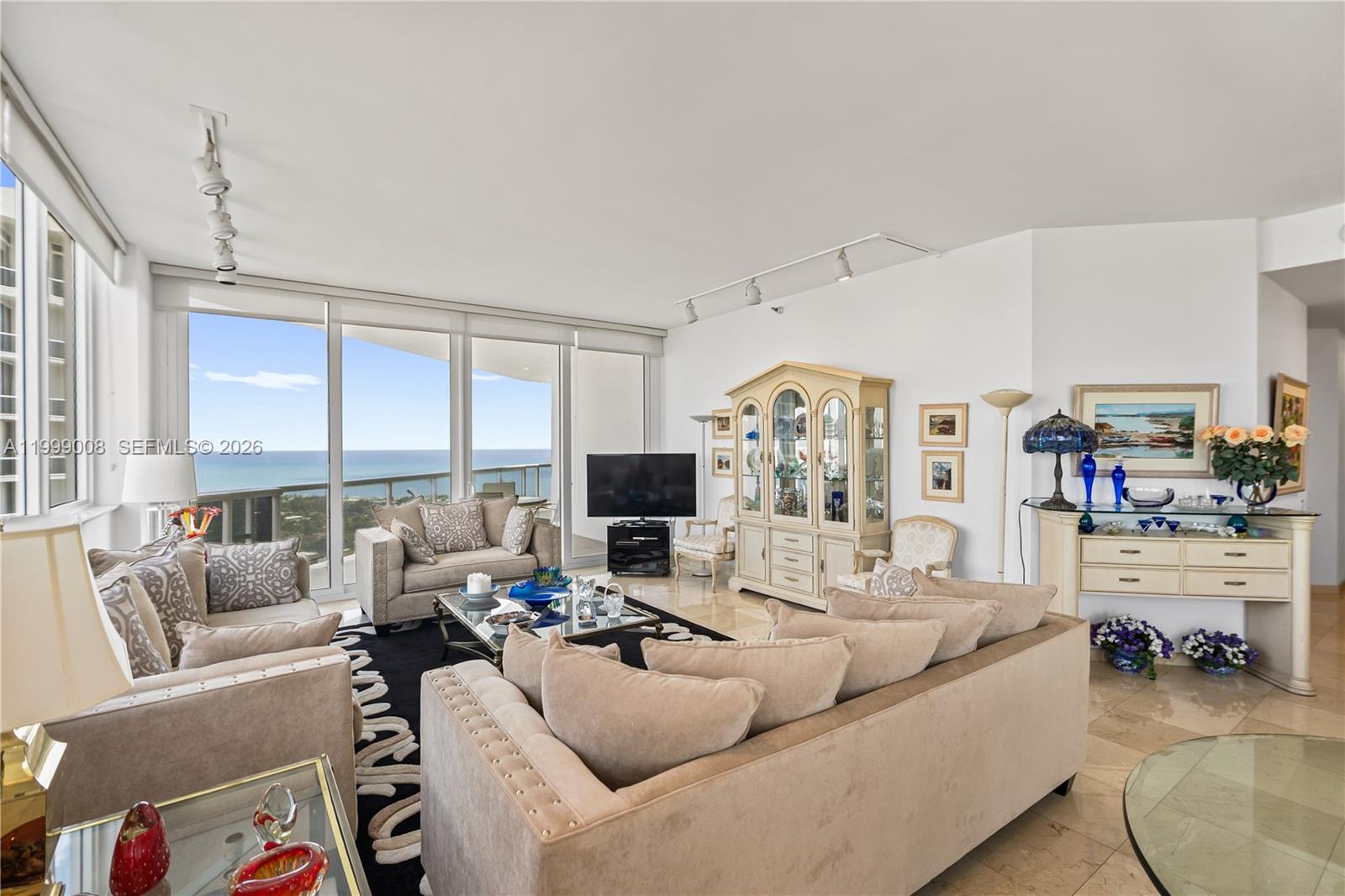 3802 NE 207th St #2704, Aventura FL 33180
