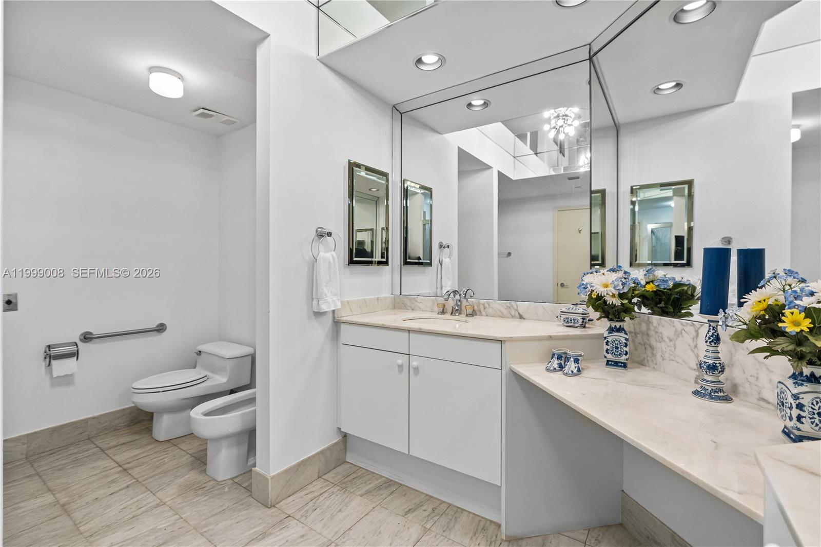 3802 NE 207th St #2704, Aventura FL 33180